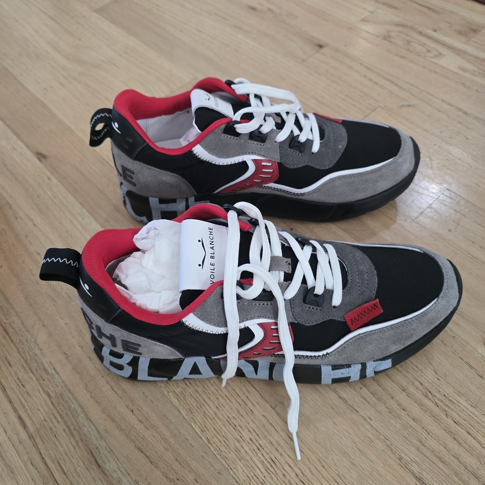 Voile Blanche Men's Black, Red, and Gray Sneakers